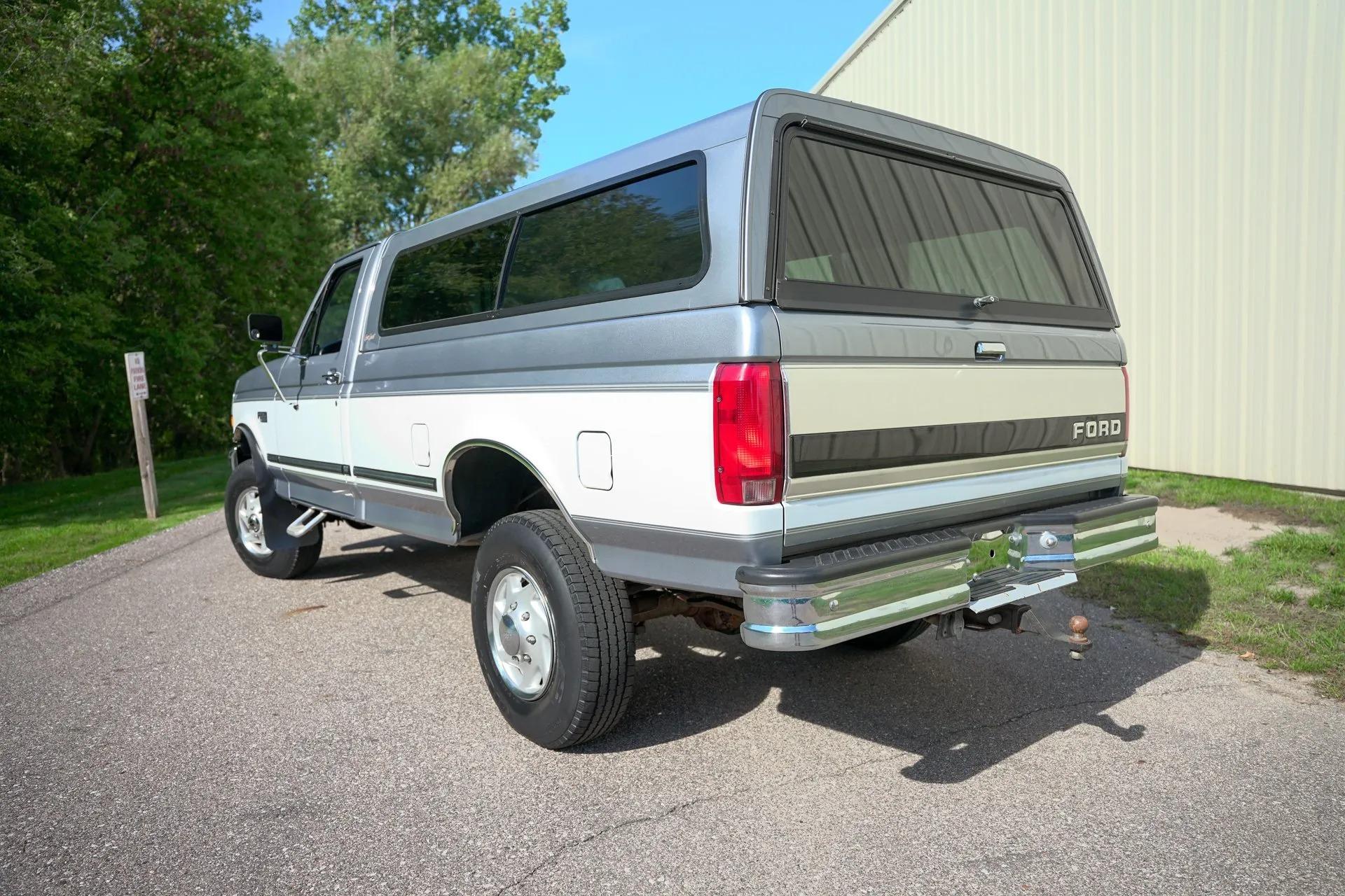 1996 Ford F-250 XLT - 4