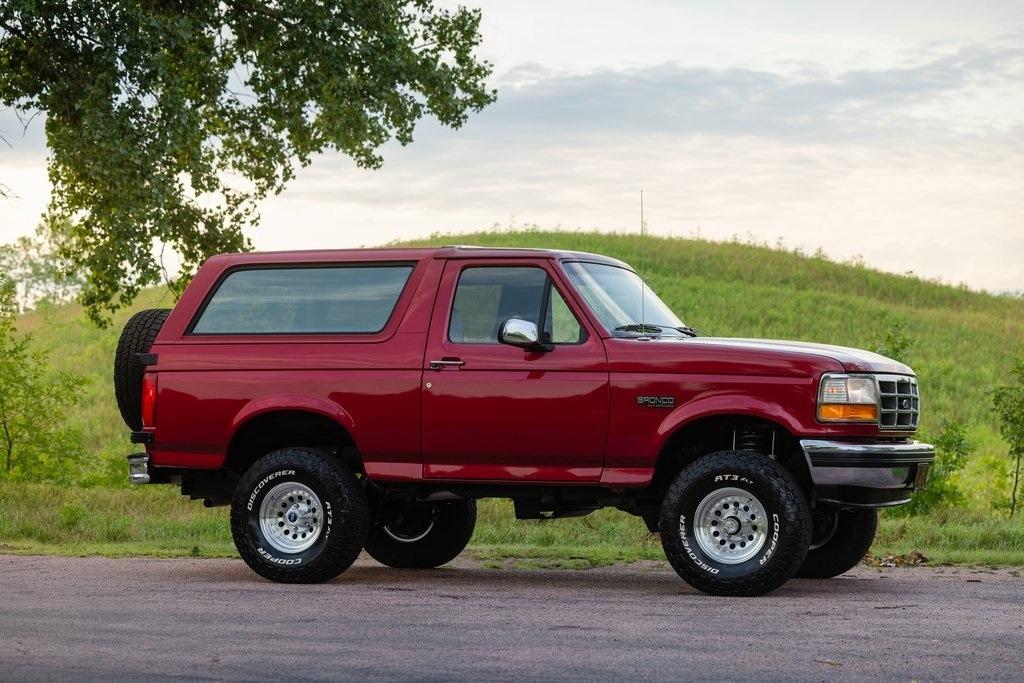 1994 Ford Bronco XLT - 3
