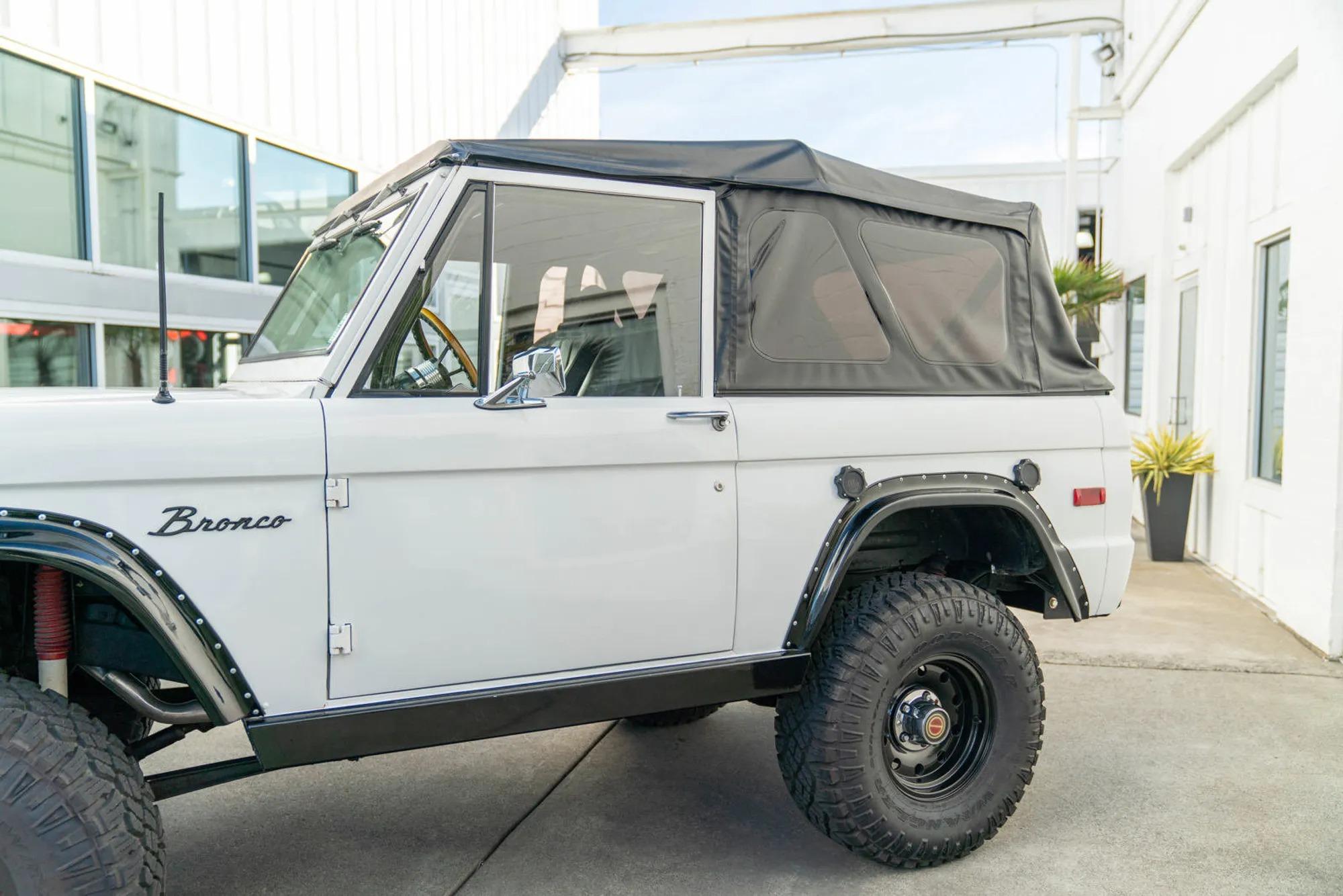 1967 Ford Bronco - 4