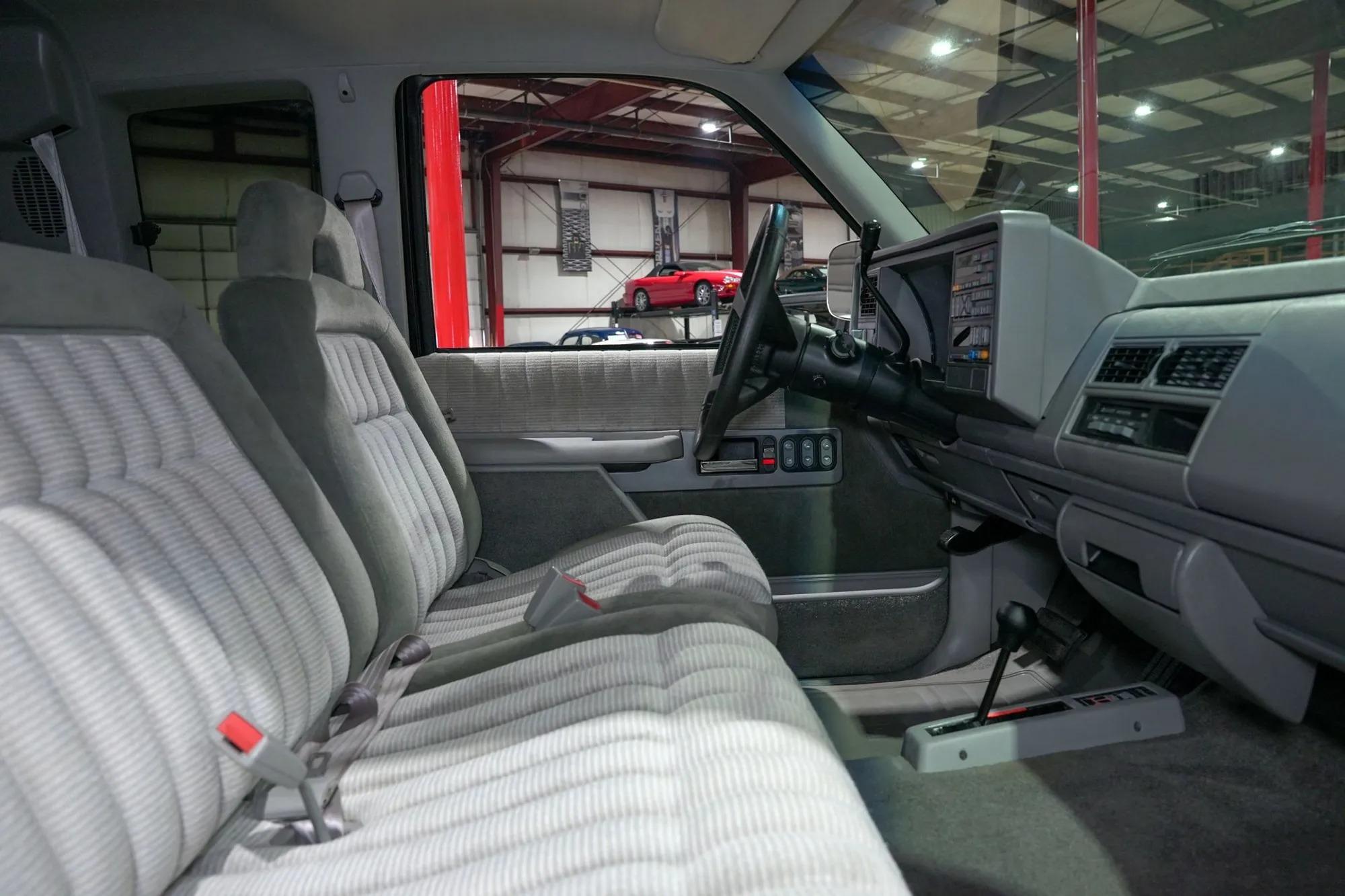 12k-Mile 1994 Chevrolet K-1500 Silverado 4×4