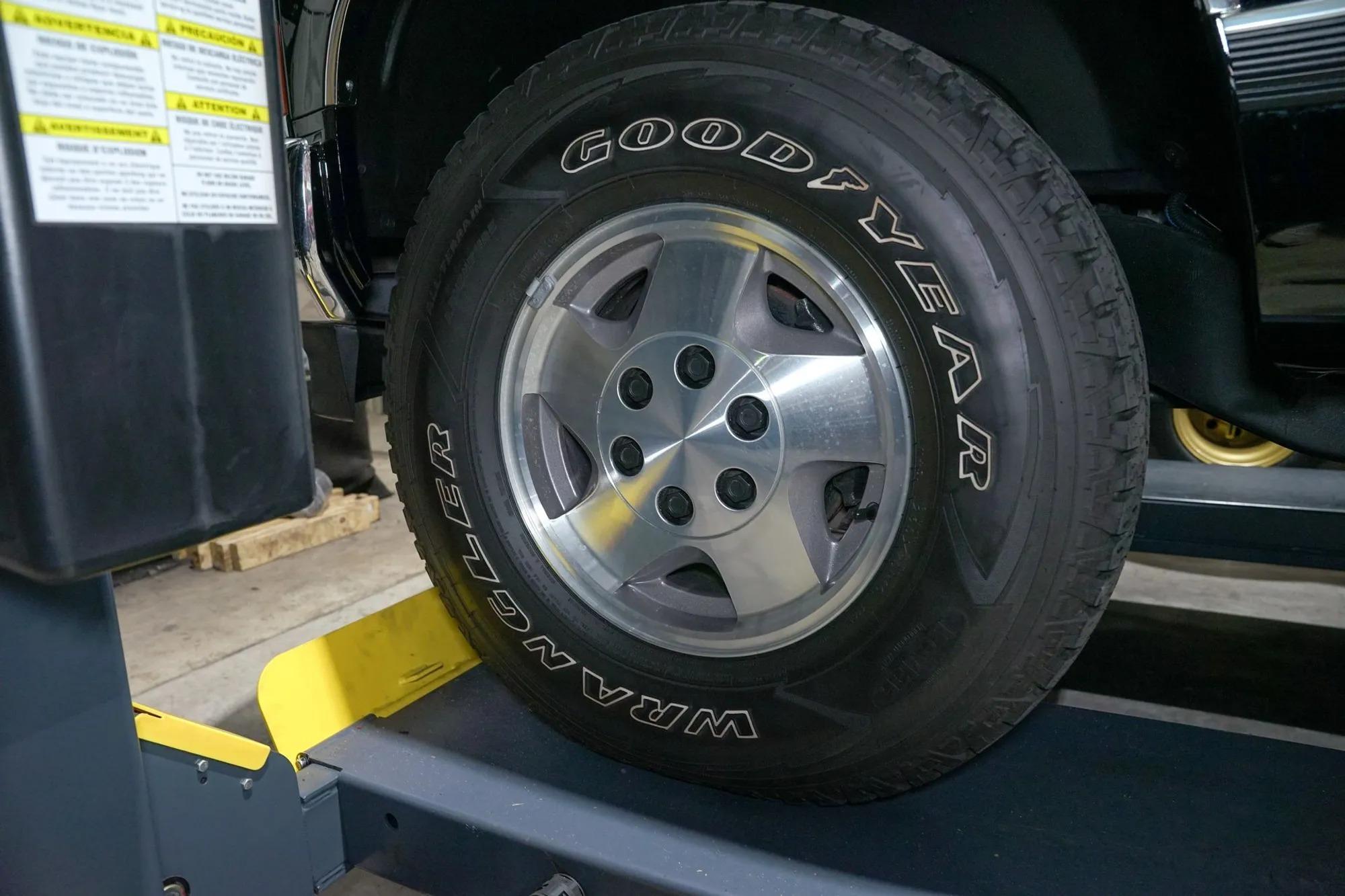 12k-Mile 1994 Chevrolet K-1500 Silverado 4×4