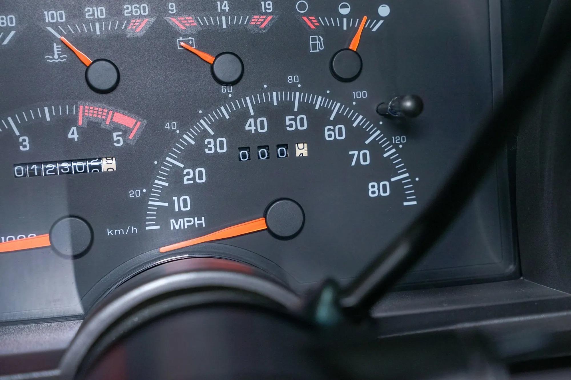 12k-Mile 1994 Chevrolet K-1500 Silverado 4×4