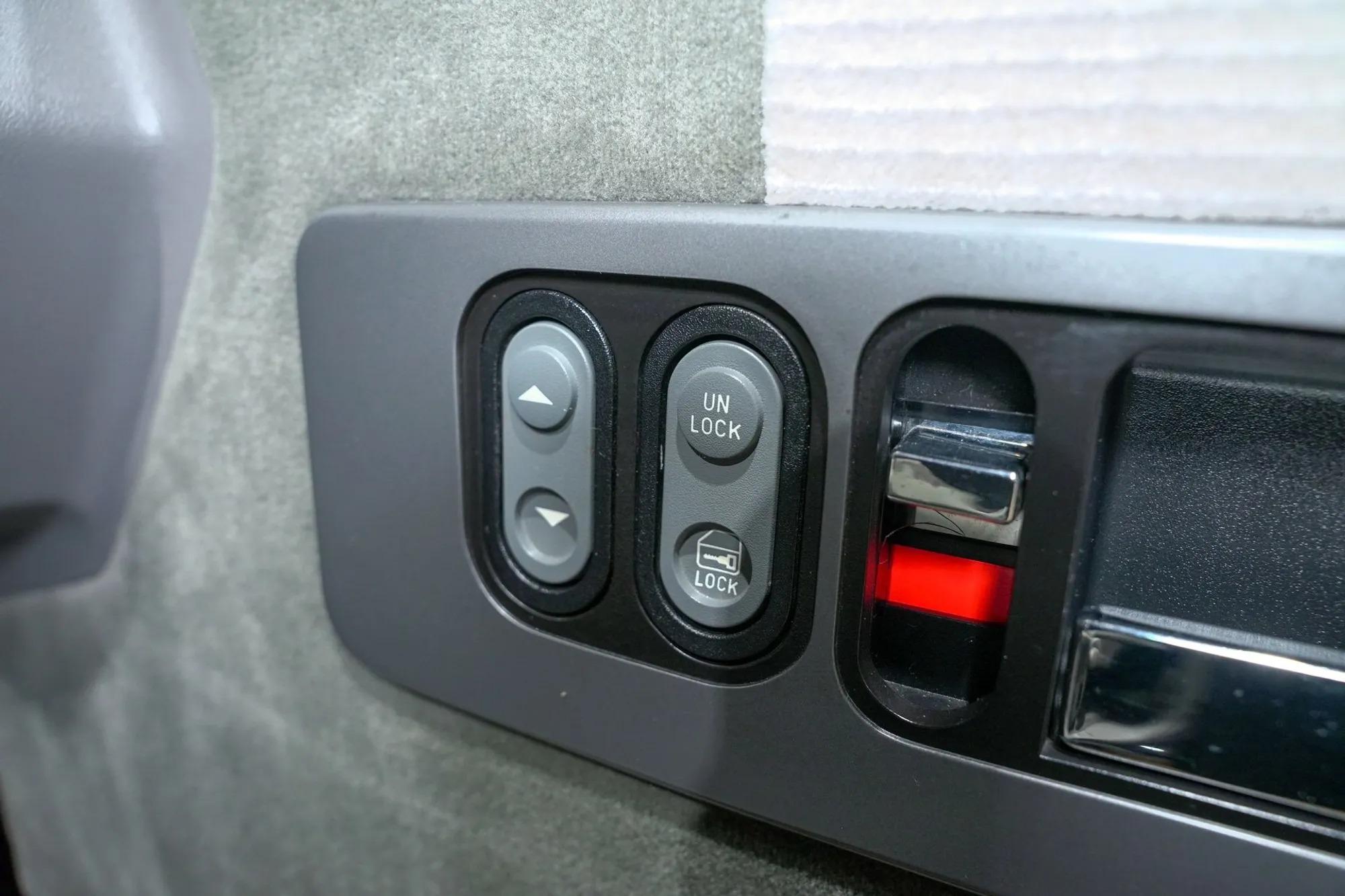 12k-Mile 1994 Chevrolet K-1500 Silverado 4×4