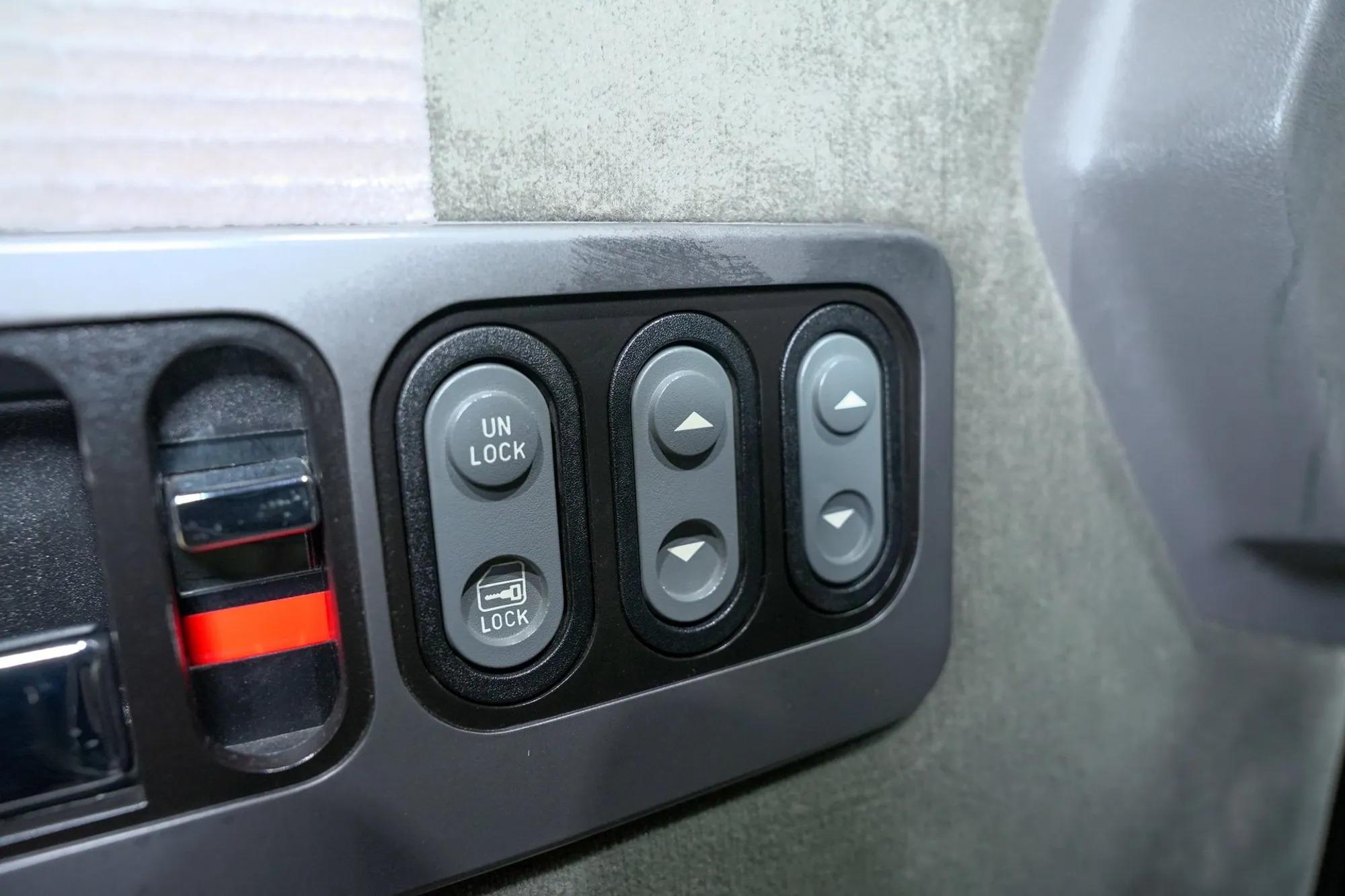 12k-Mile 1994 Chevrolet K-1500 Silverado 4×4