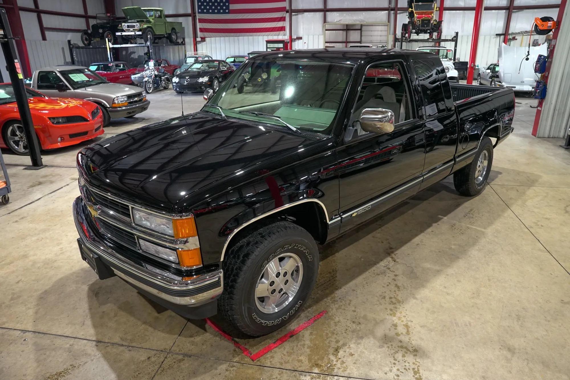 12k-Mile 1994 Chevrolet K-1500 Silverado 4×4