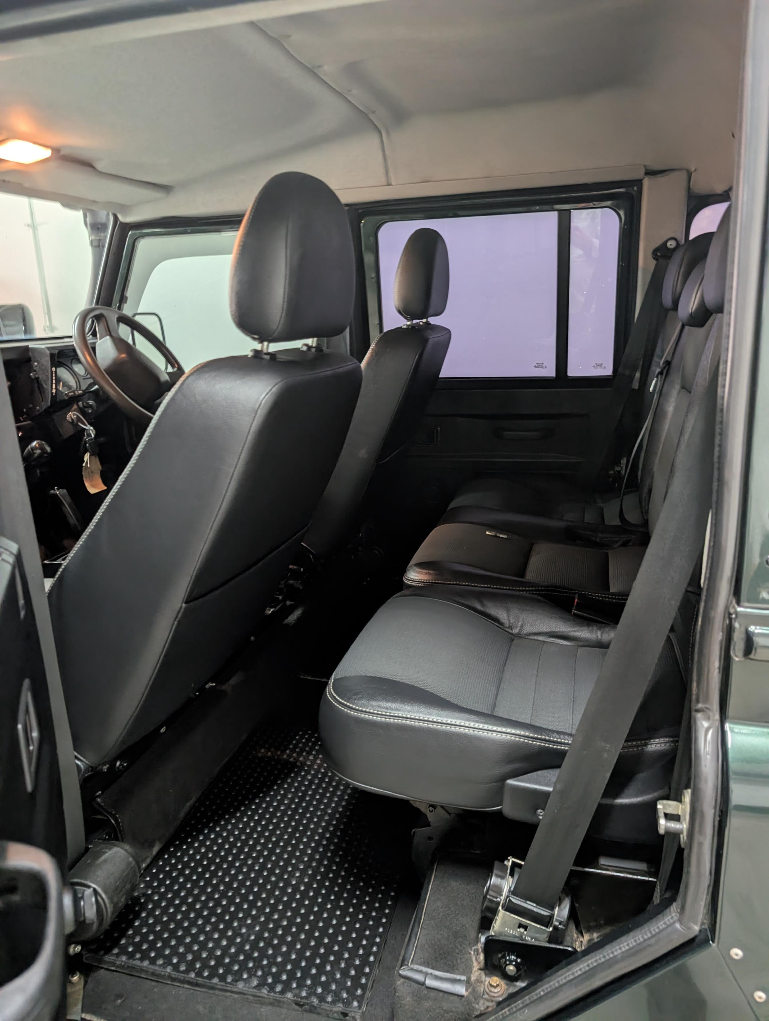 1999 Land Rover Defender 110 Double Cab 4×4