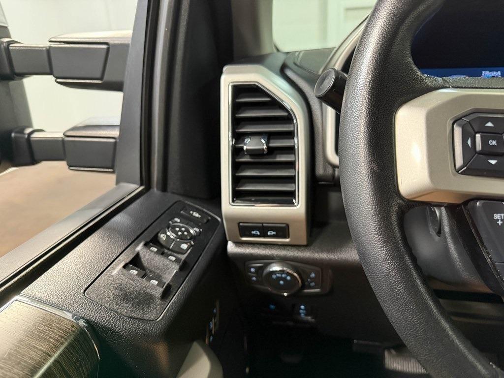 2020 Ford F-350 Super Duty Lariat