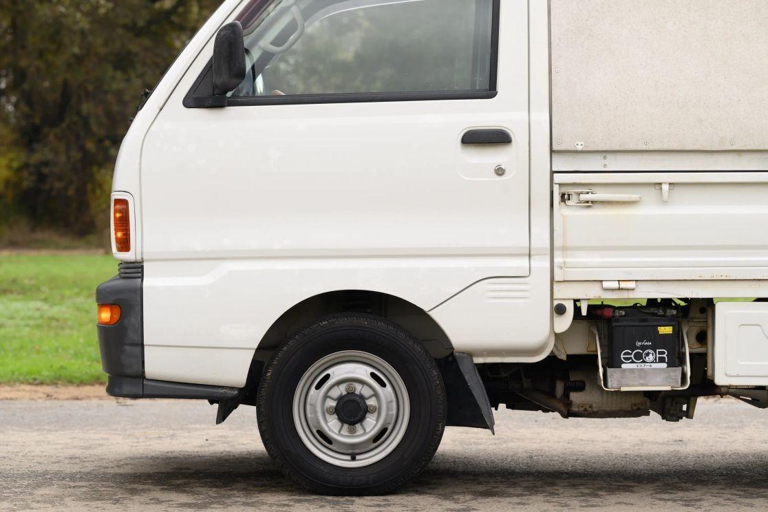 1997 Mitsubishi Minicab TL
