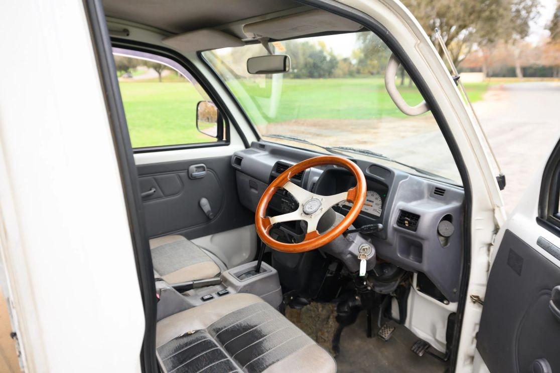 1997 Mitsubishi Minicab TL