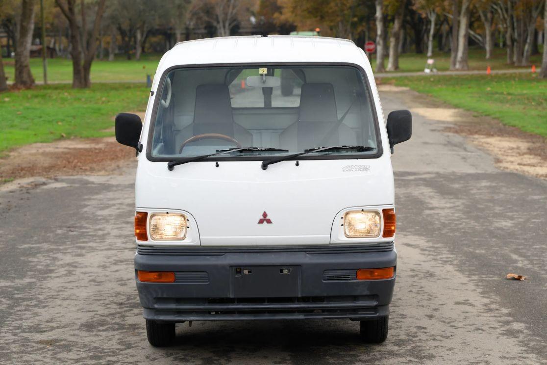 1997 Mitsubishi Minicab TL