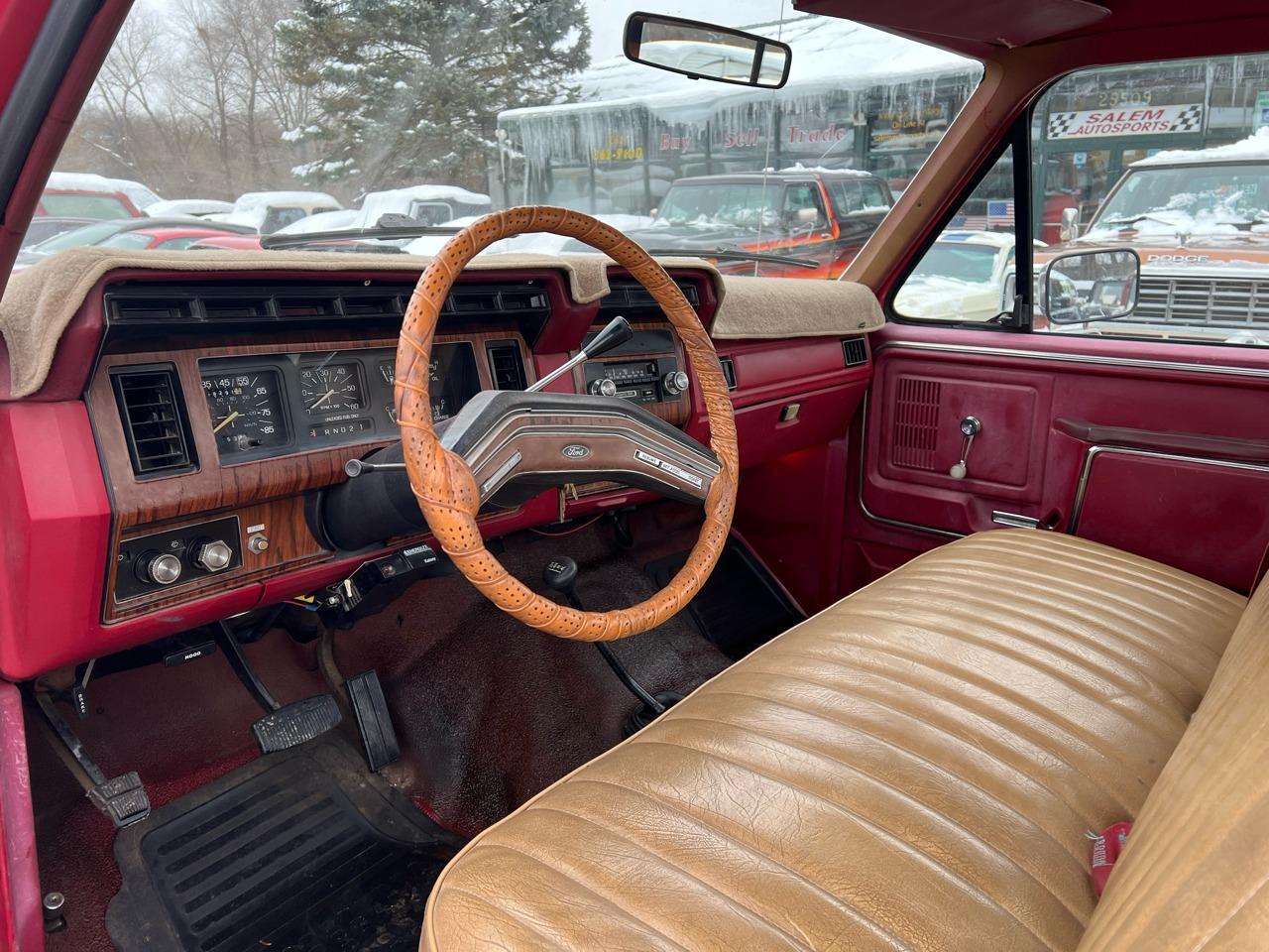 1983 Ford F-150 Flareside - 4