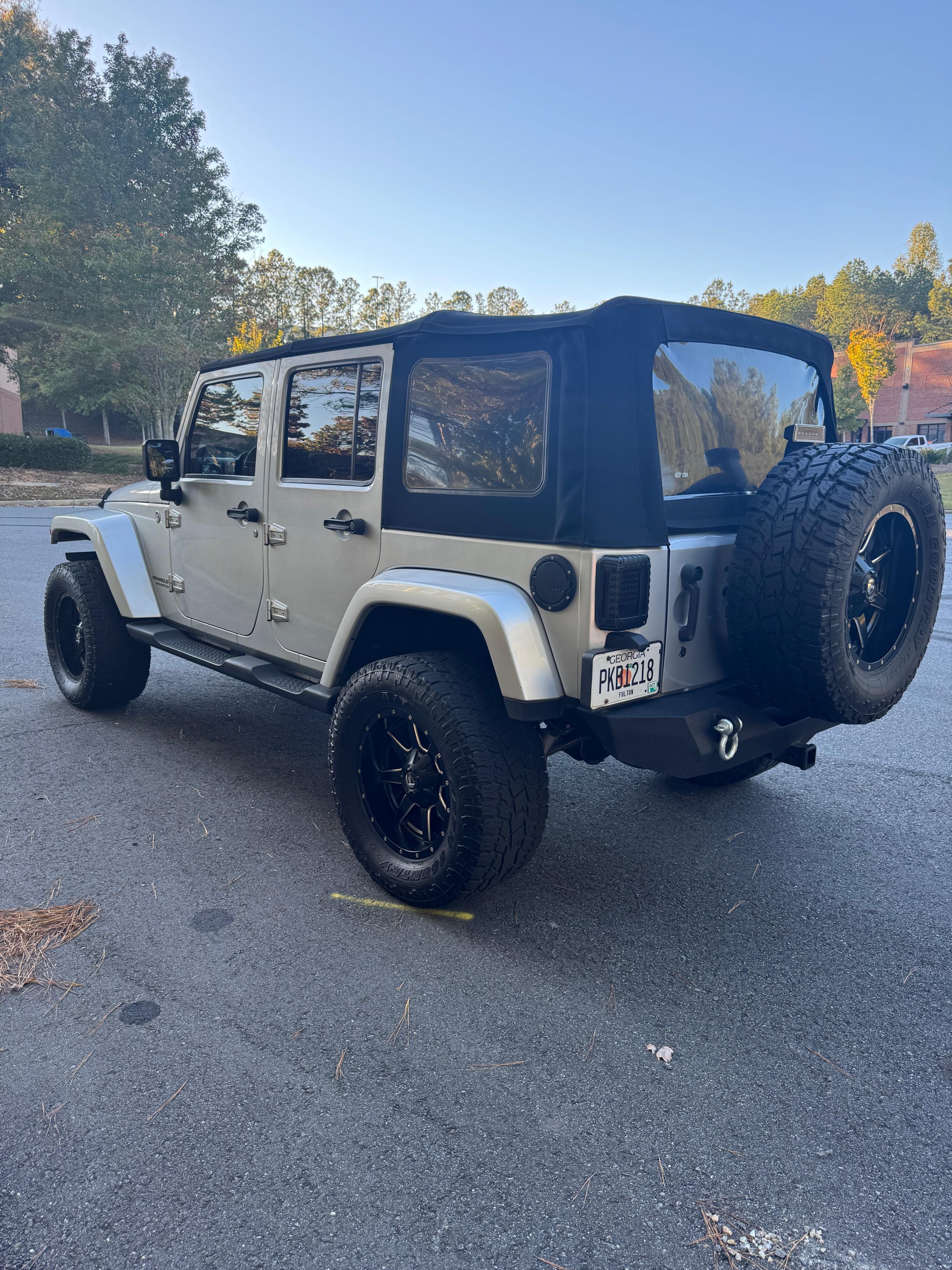 2008 Jeep Wrangler Sahara - 3