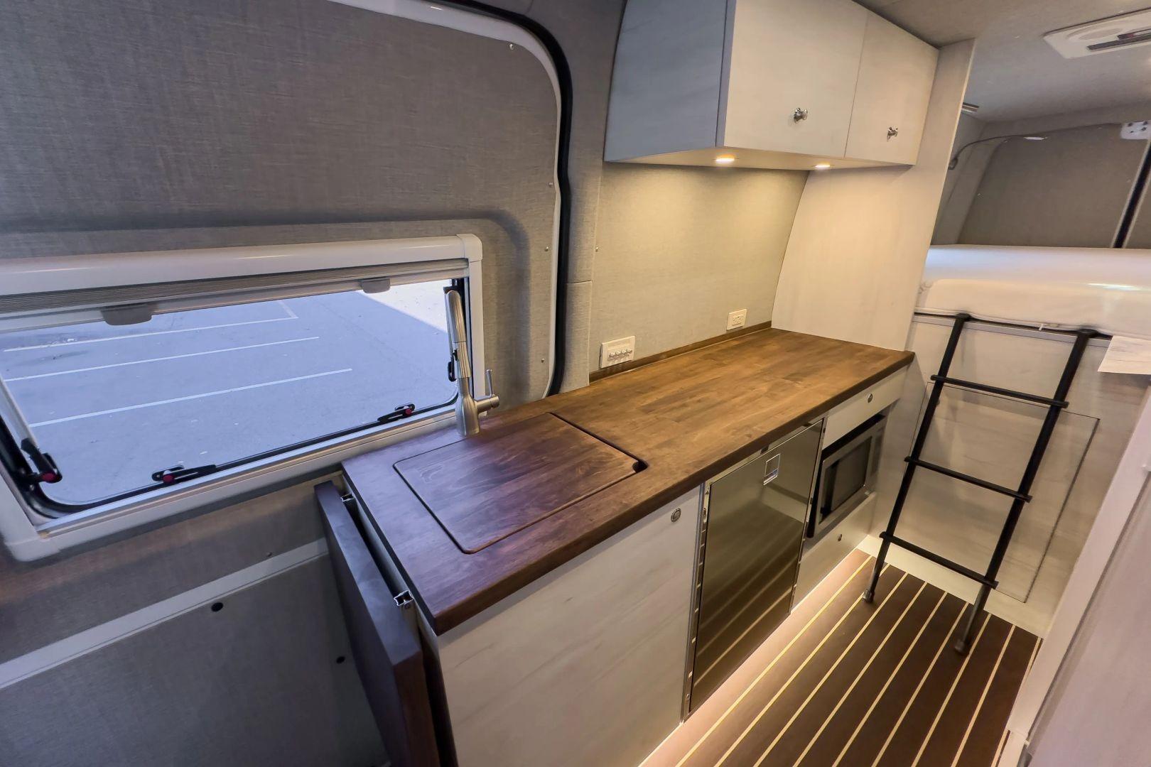 2022 Mercedes-Benz Sprinter 2500 170 in. High Roof