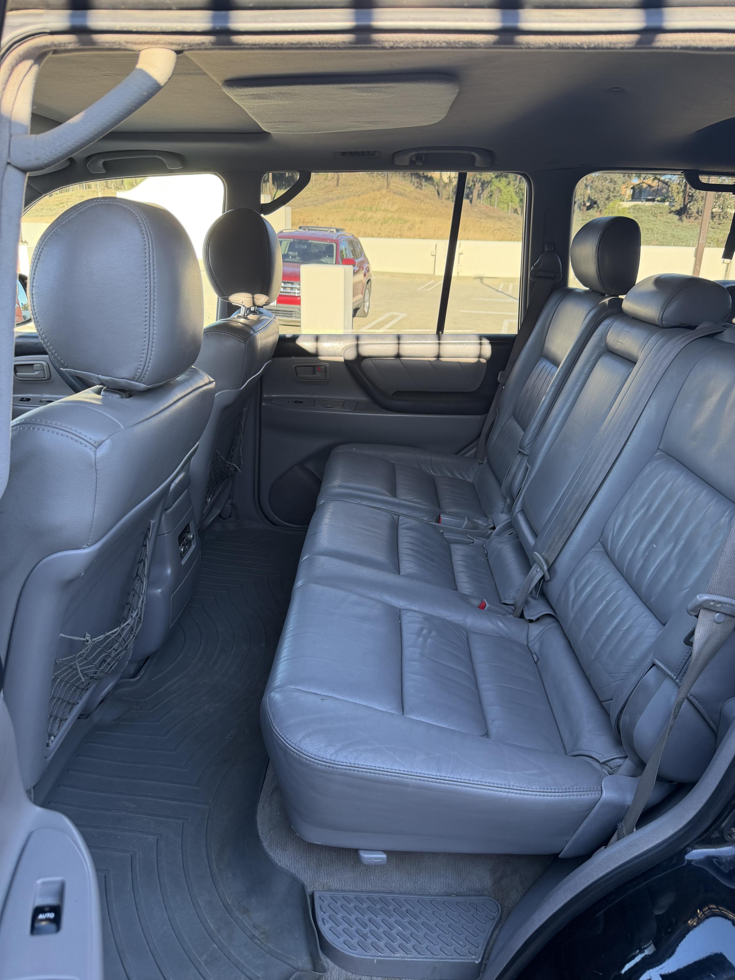 2004 Toyota Land Cruiser