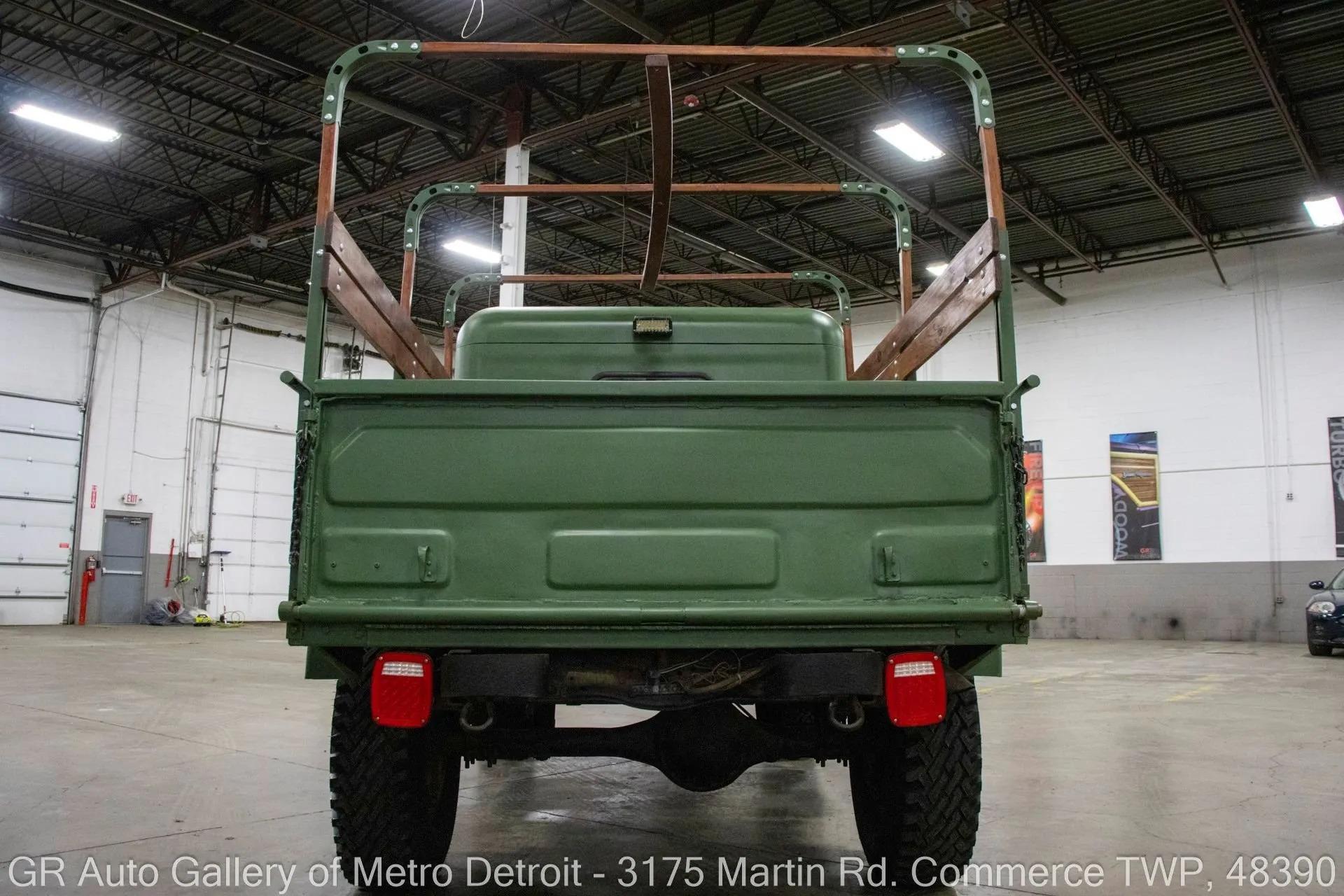 1963 Dodge M37