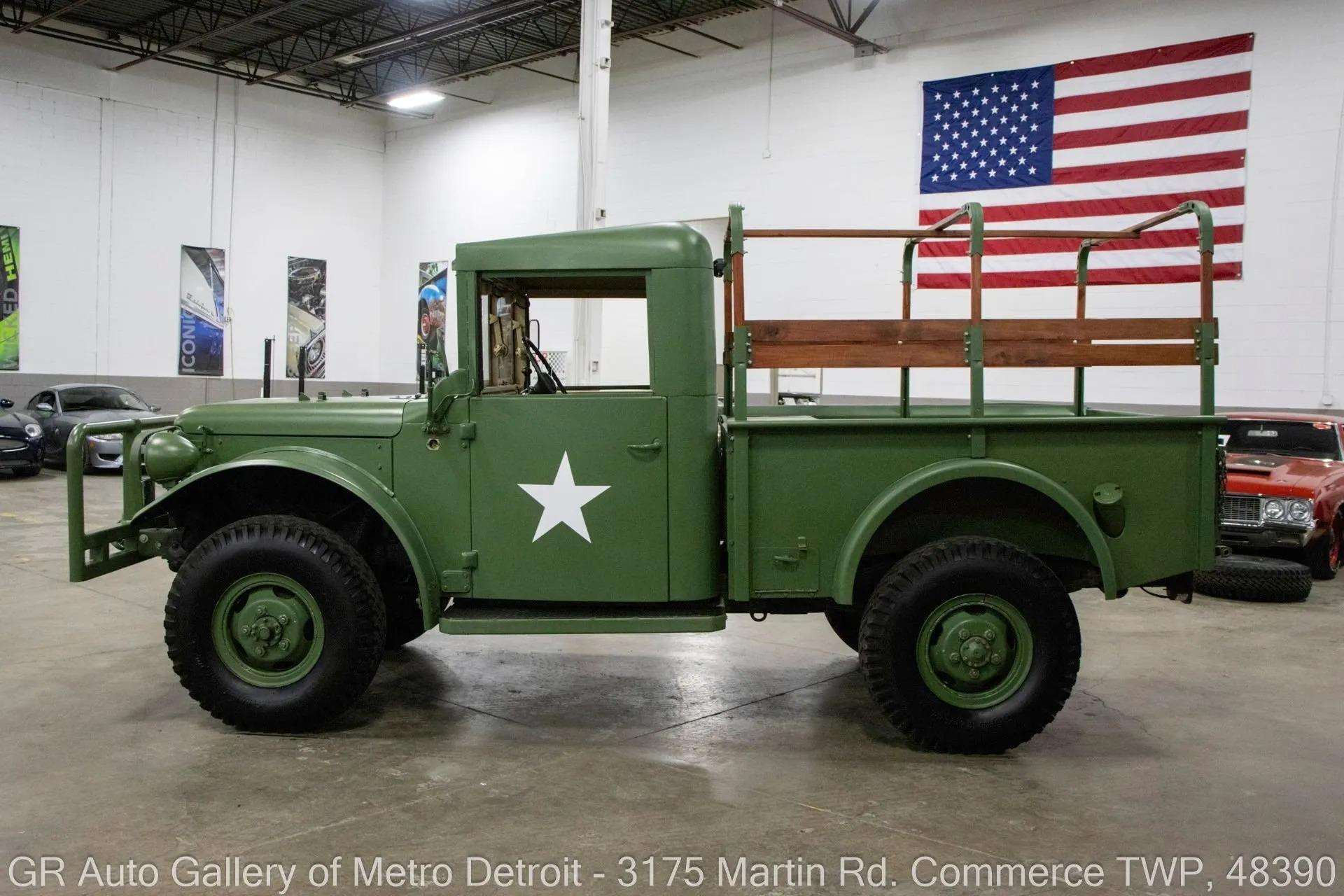 1963 Dodge M37