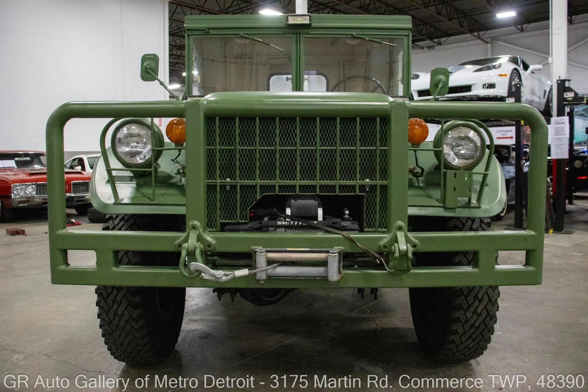 1963 Dodge M37
