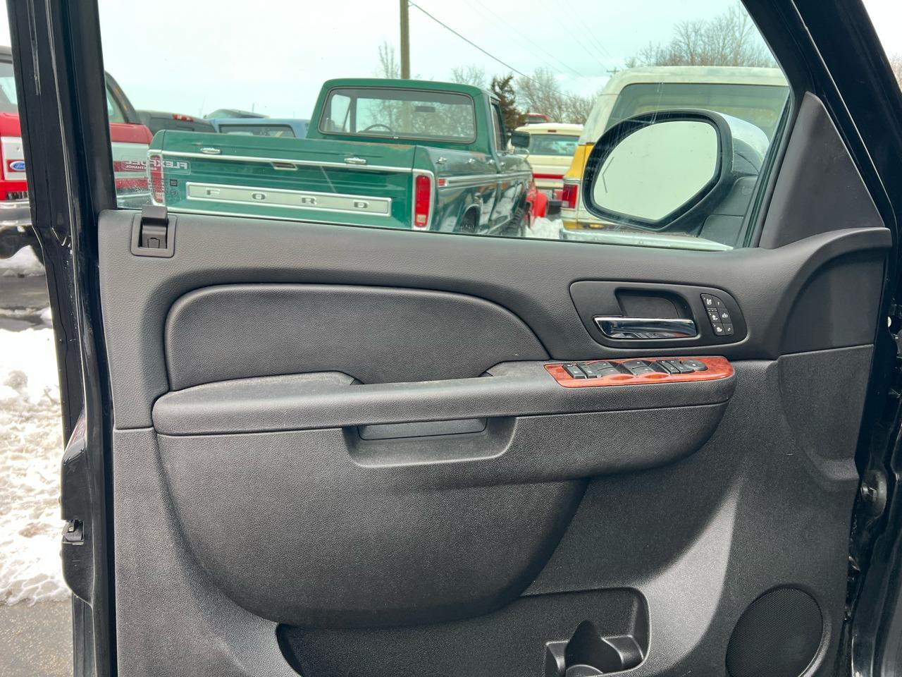 2013 Chevrolet Avalanche LTZ