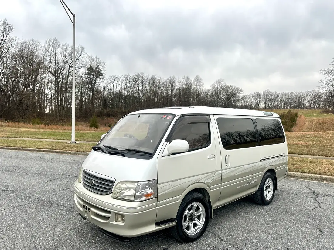 1999 Toyota HiAce Super Custom Living Saloon EX - 3