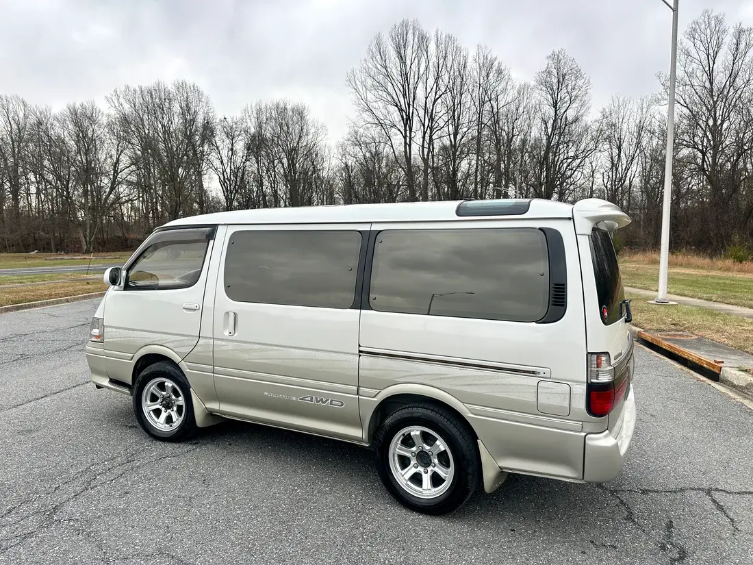 1999 Toyota HiAce Super Custom Living Saloon EX - 5