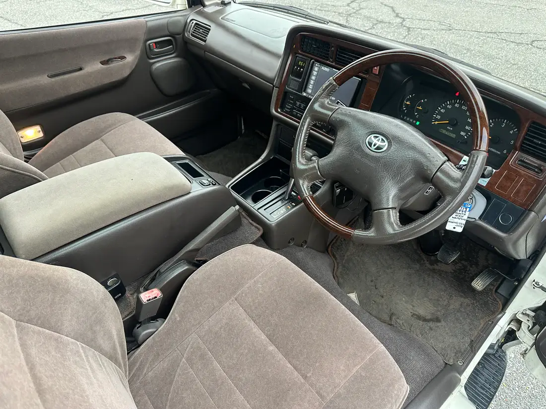 1999 Toyota HiAce Super Custom Living Saloon EX