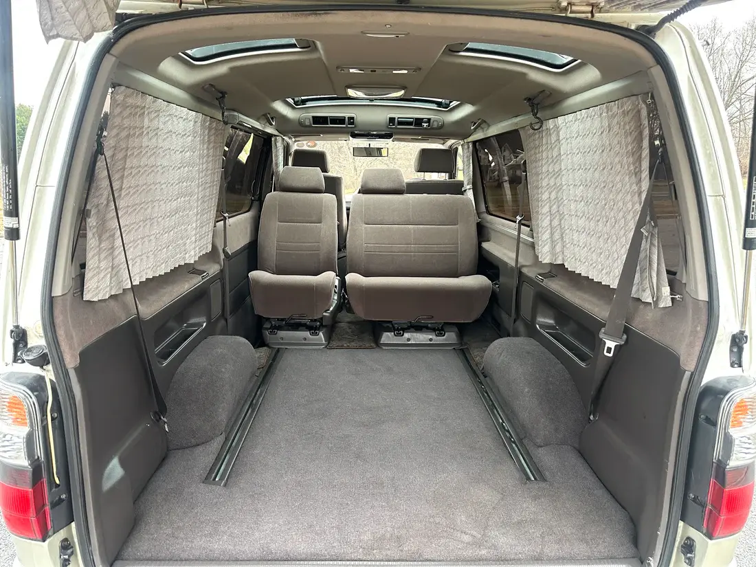 1999 Toyota HiAce Super Custom Living Saloon EX