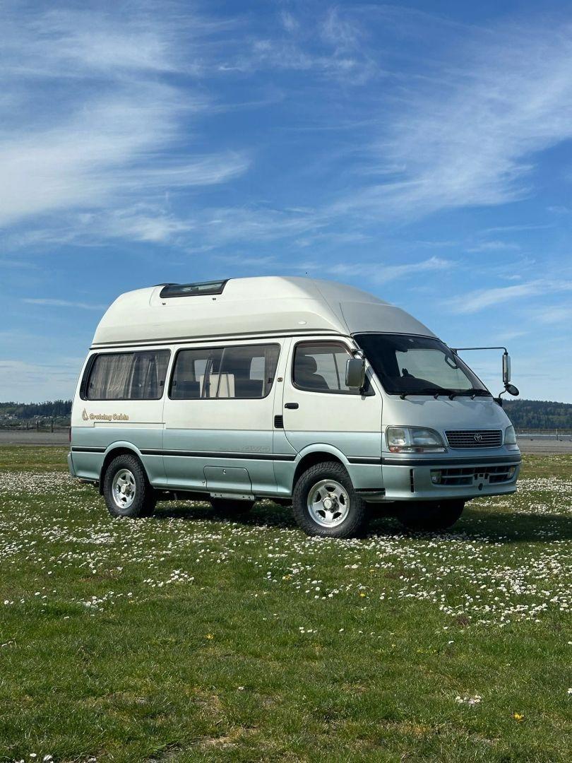 1998 Toyota HiAce Cruising Cabin