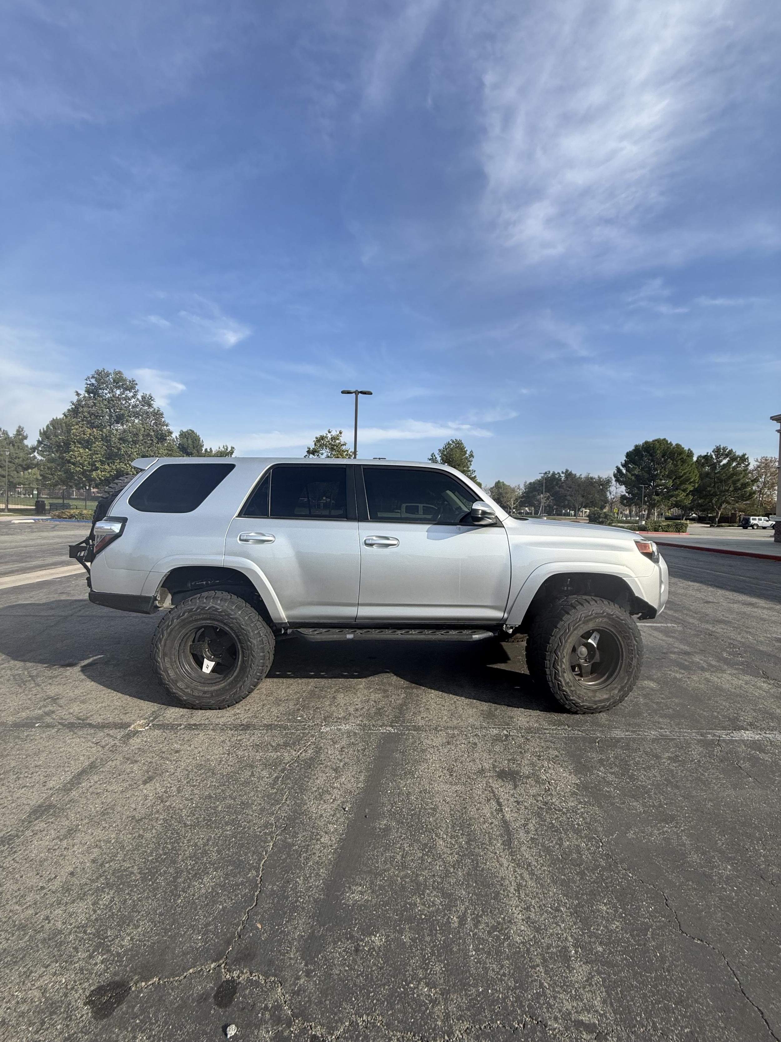 2018 Toyota 4Runner SR5 - 2