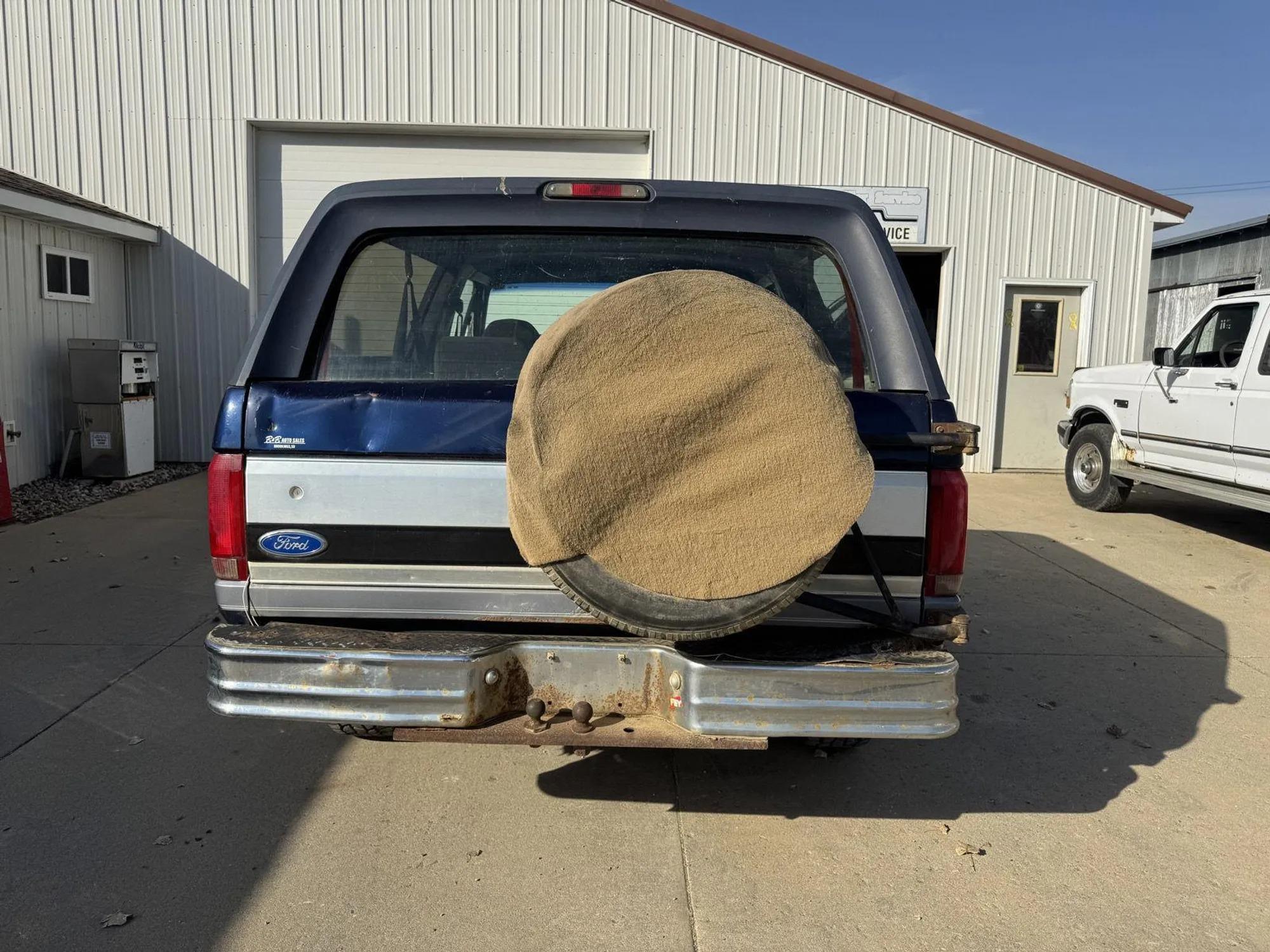 1995 Ford Bronco XLT - 5