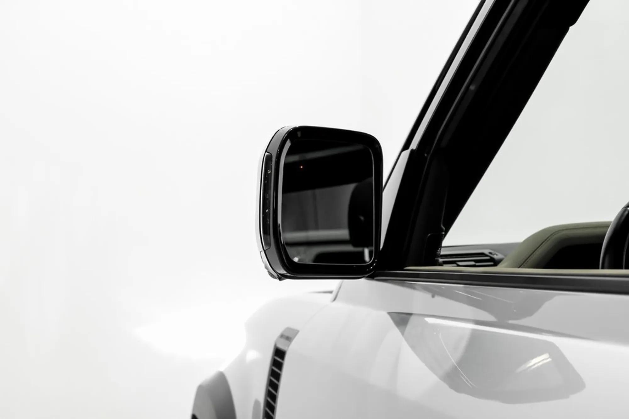 2022 Land Rover Defender 90 X-Dynamic S