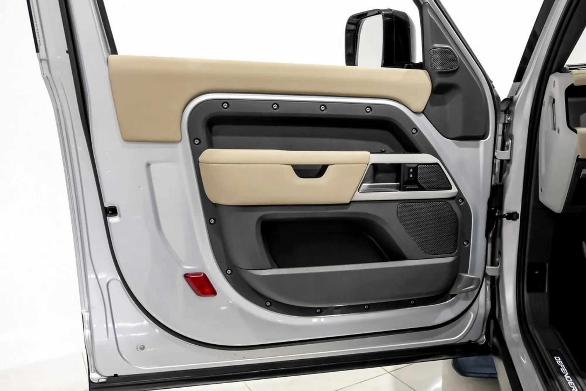 2022 Land Rover Defender 90 X-Dynamic S