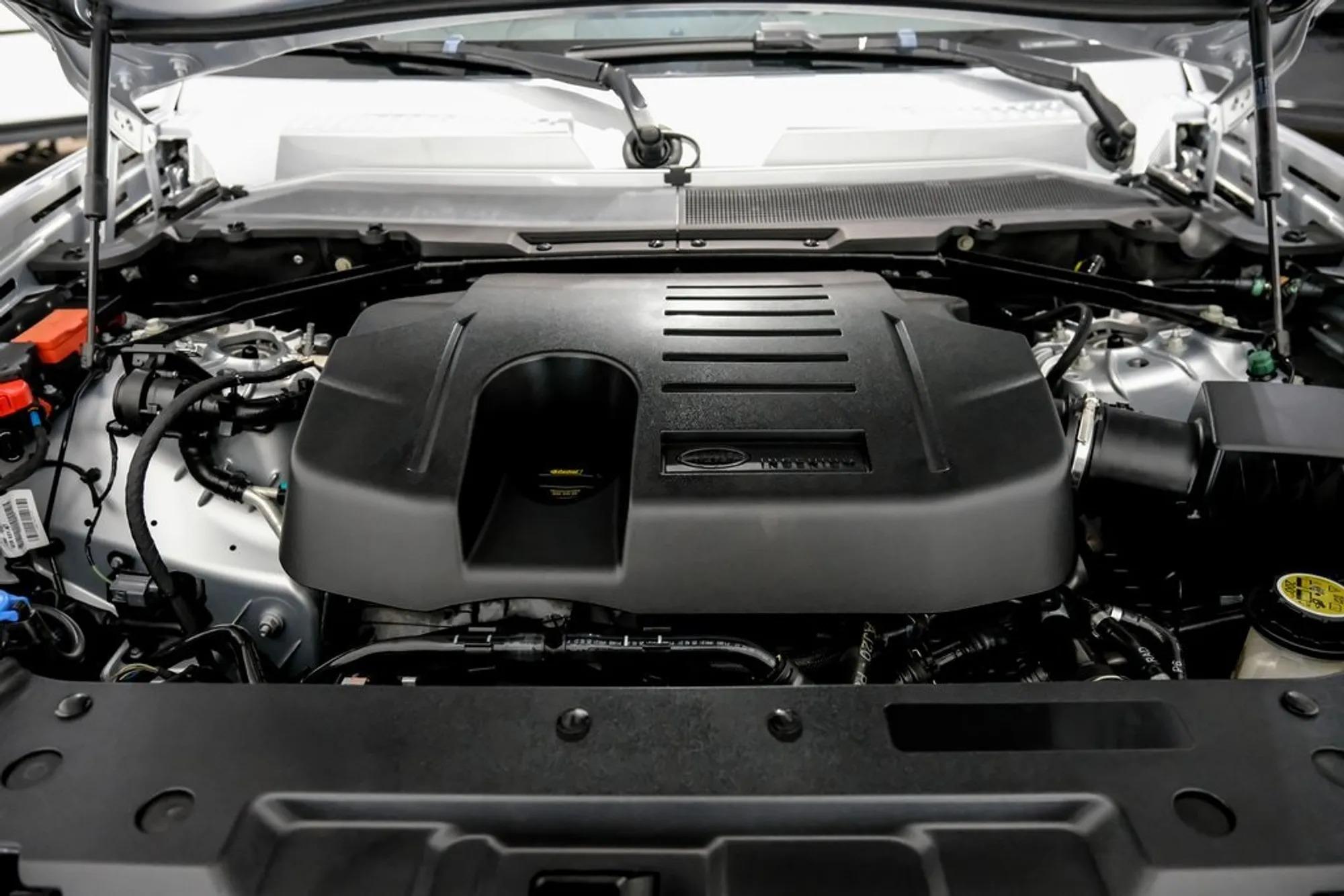 2022 Land Rover Defender 90 X-Dynamic S