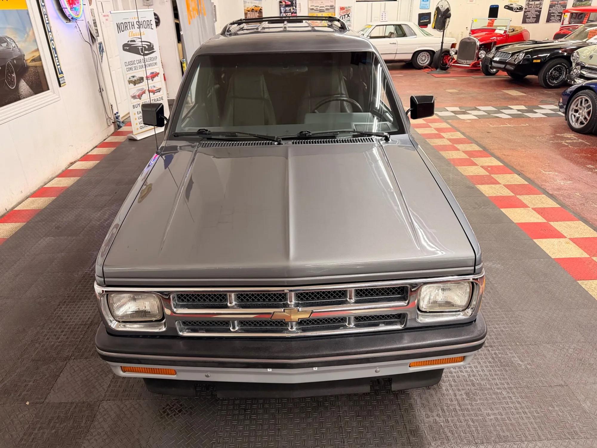 1994 Chevrolet S-10 Blazer - 5