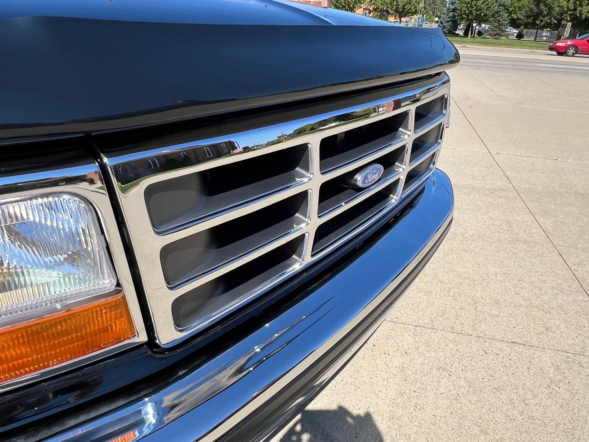 1993 Ford Bronco Eddie Bauer