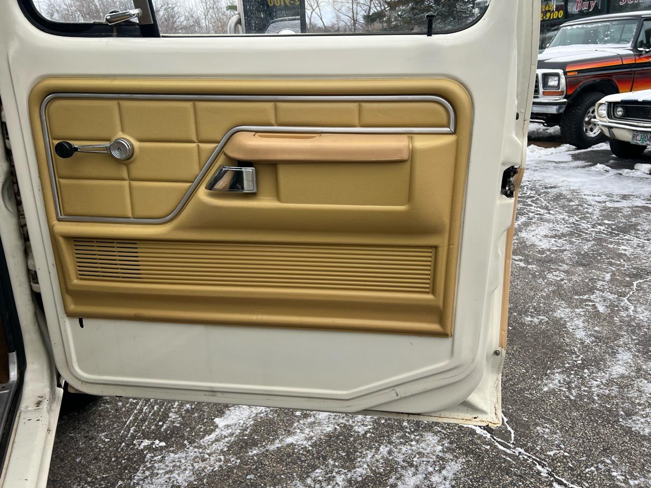 1977 Ford F-350 Ranger Camper Special