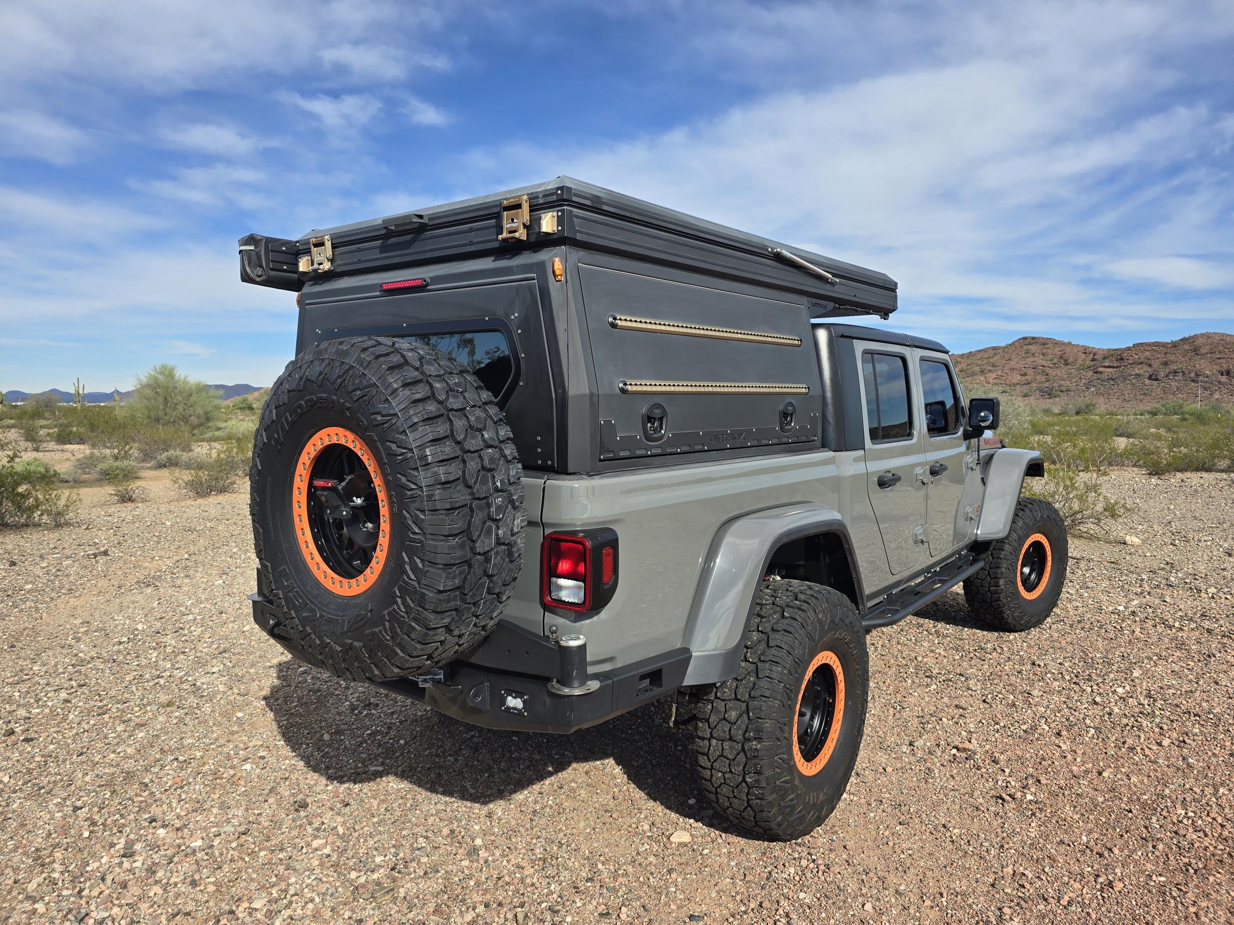 Modified 2022 Jeep Gladiator Mojave 4×4