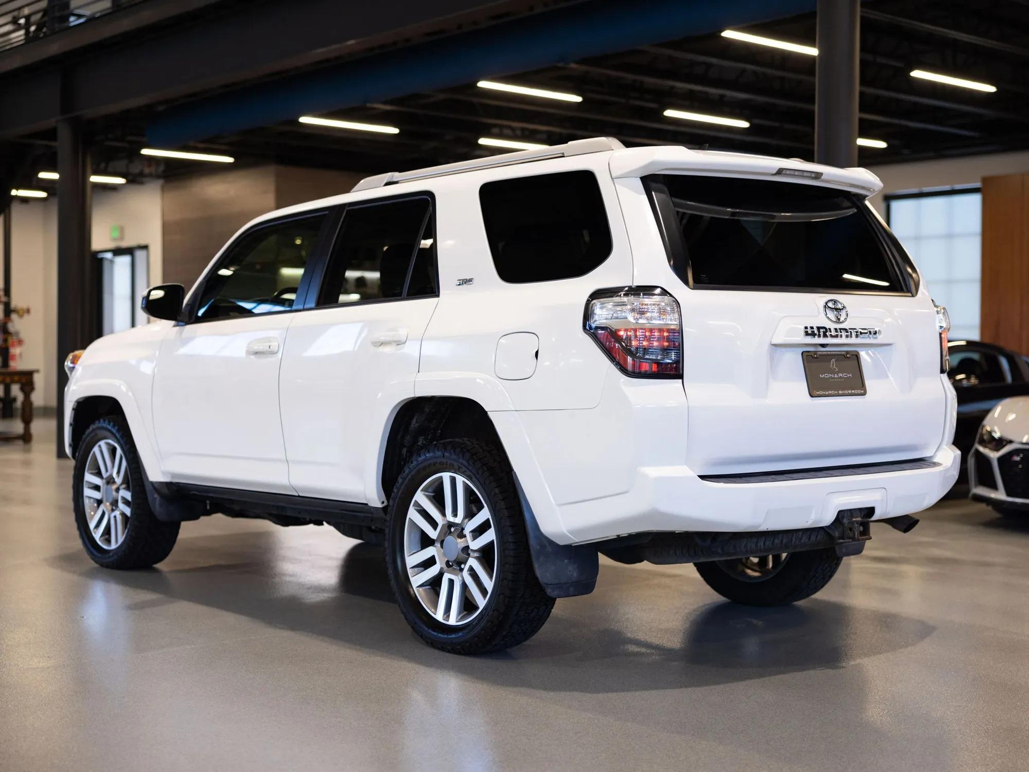 2015 Toyota 4Runner SR5 Premium - 4