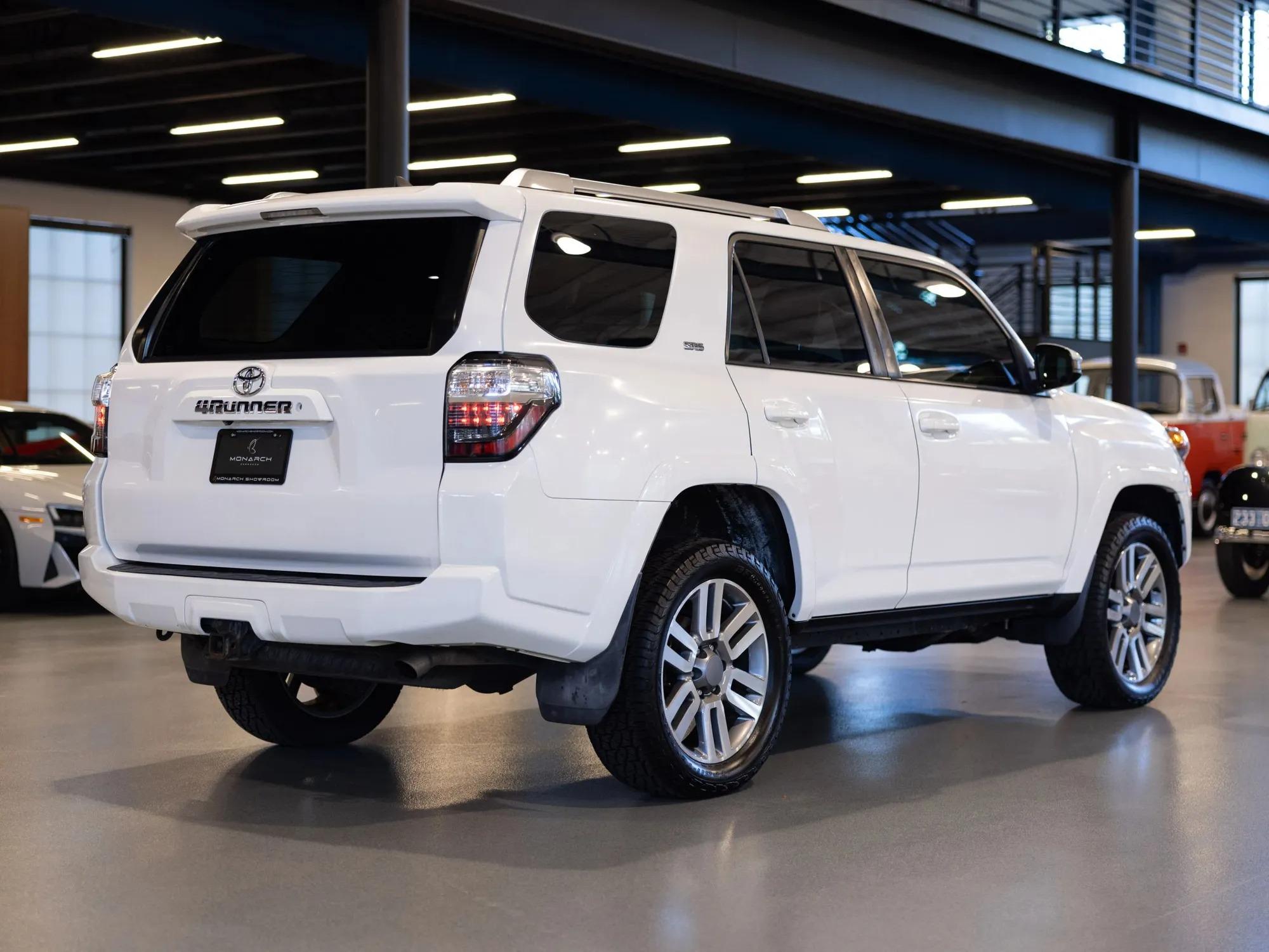 2015 Toyota 4Runner SR5 Premium - 3