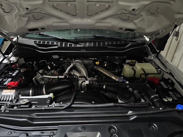 2022 Ford F-450 Super Duty Platinum