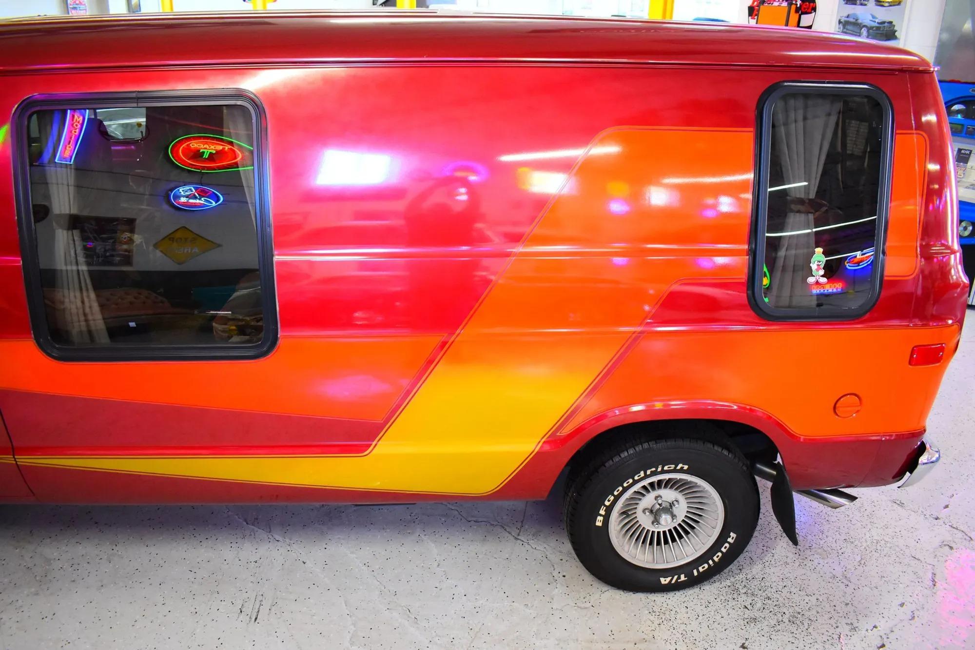 48k-Mile 1978 Dodge Tradesman 200 Van