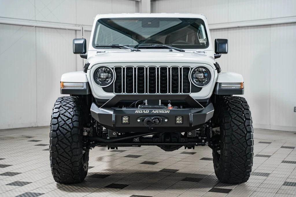2024 Jeep Wrangler Sahara - 3