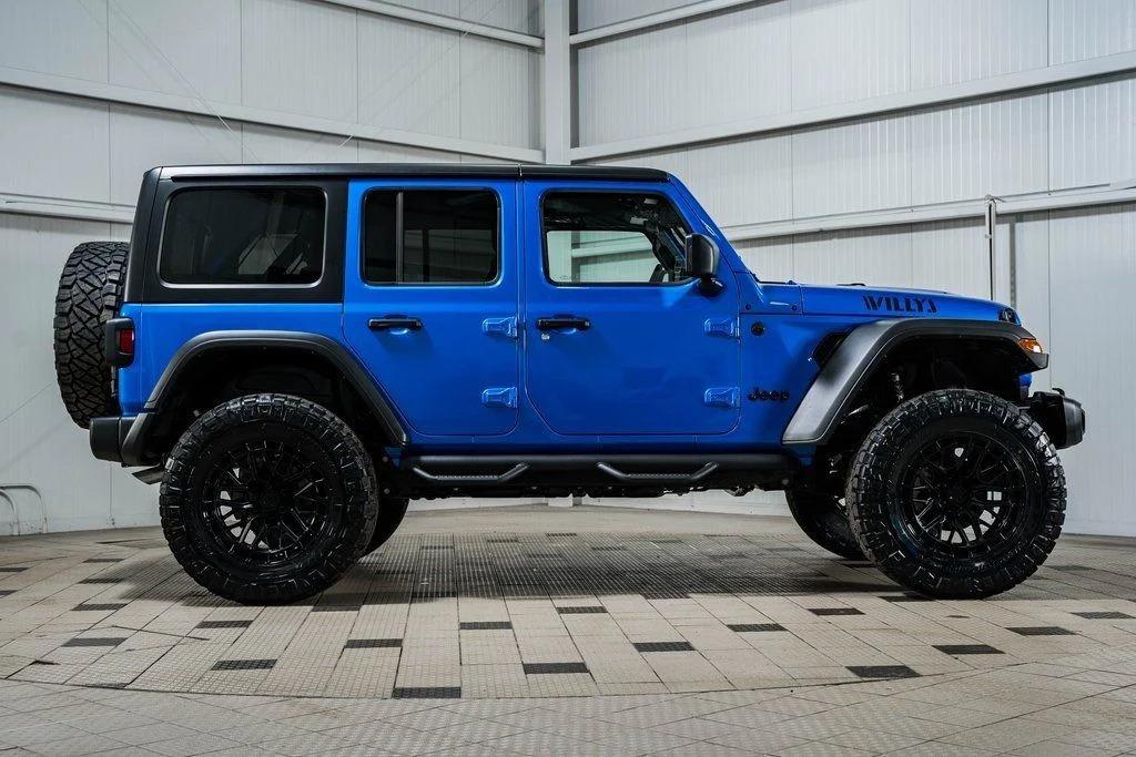 2024 Jeep Wrangler Willys - 3