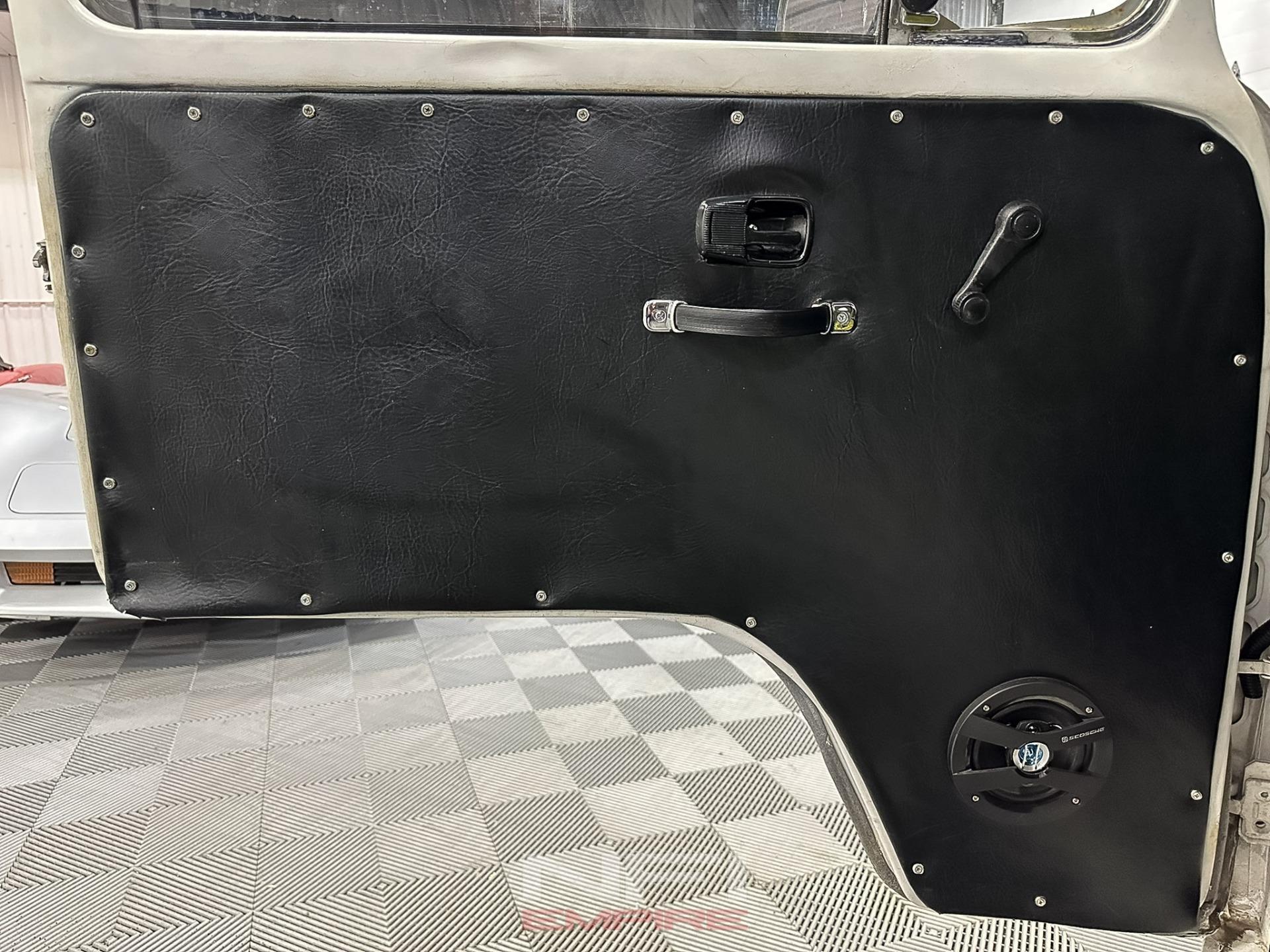 1977 Volkswagen Westfalia Camper Van