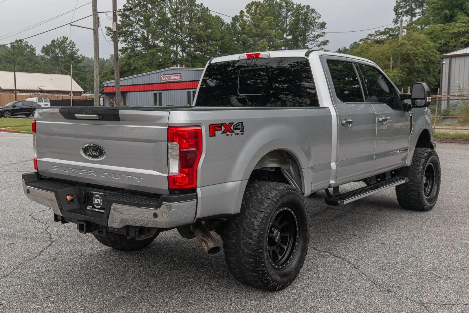 2019 Ford F-350 Super Duty Lariat