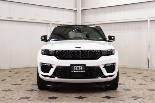 2025 Jeep Grand Cherokee Summit - 2