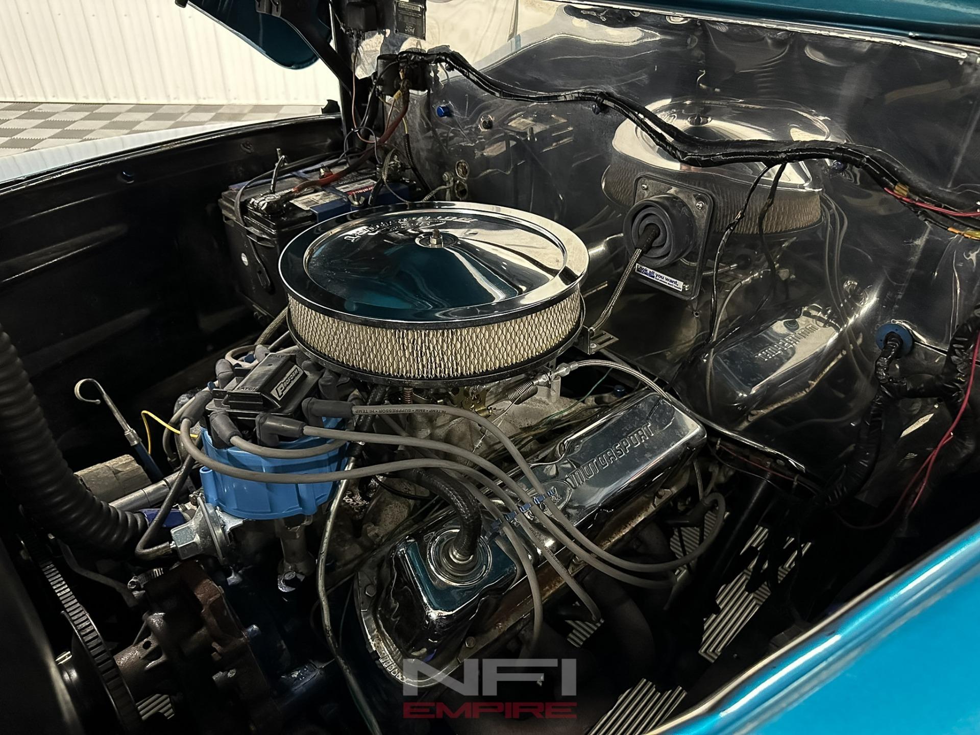 1951 Ford F2 Dump Truck