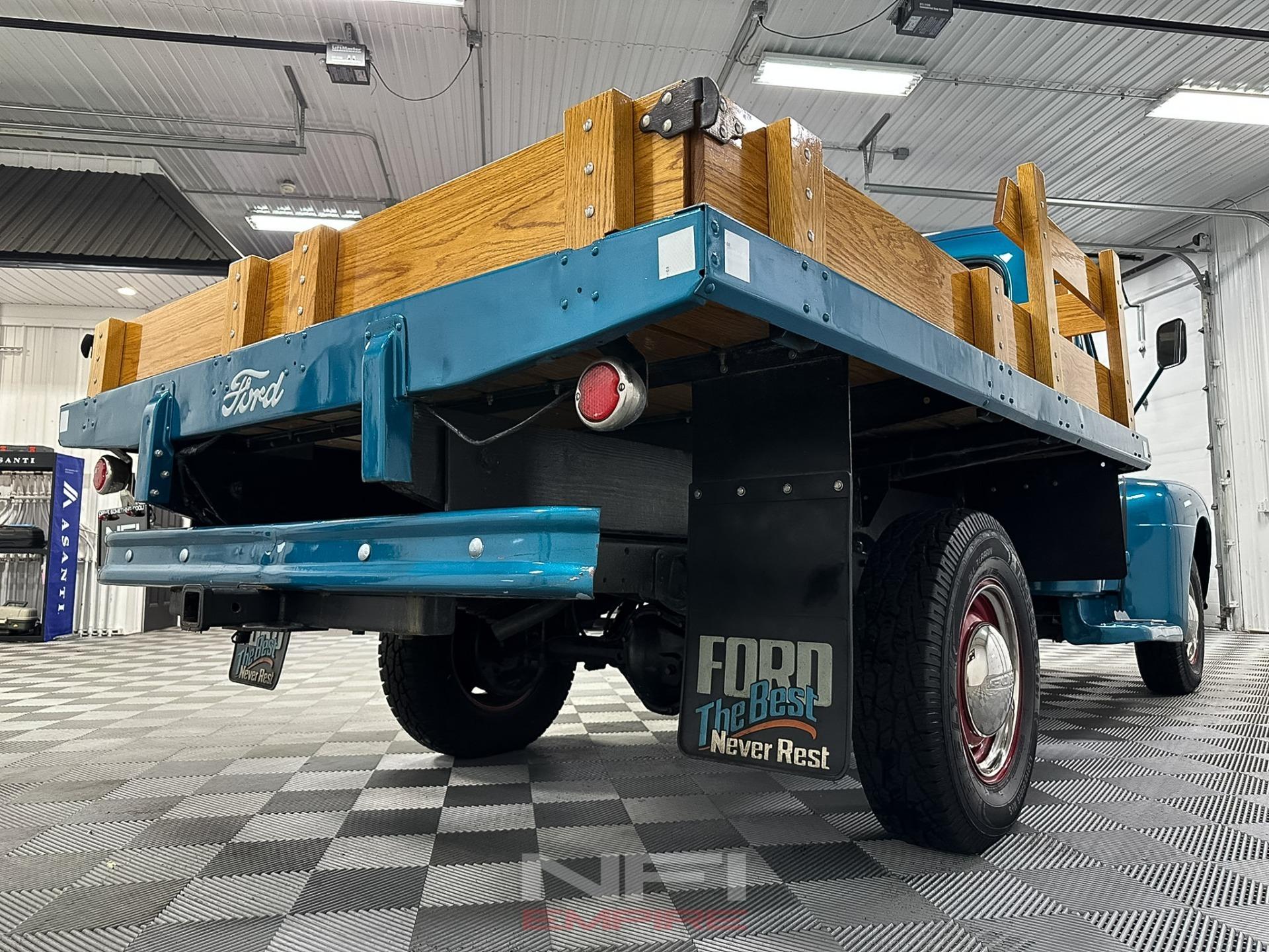 1951 Ford F2 Dump Truck