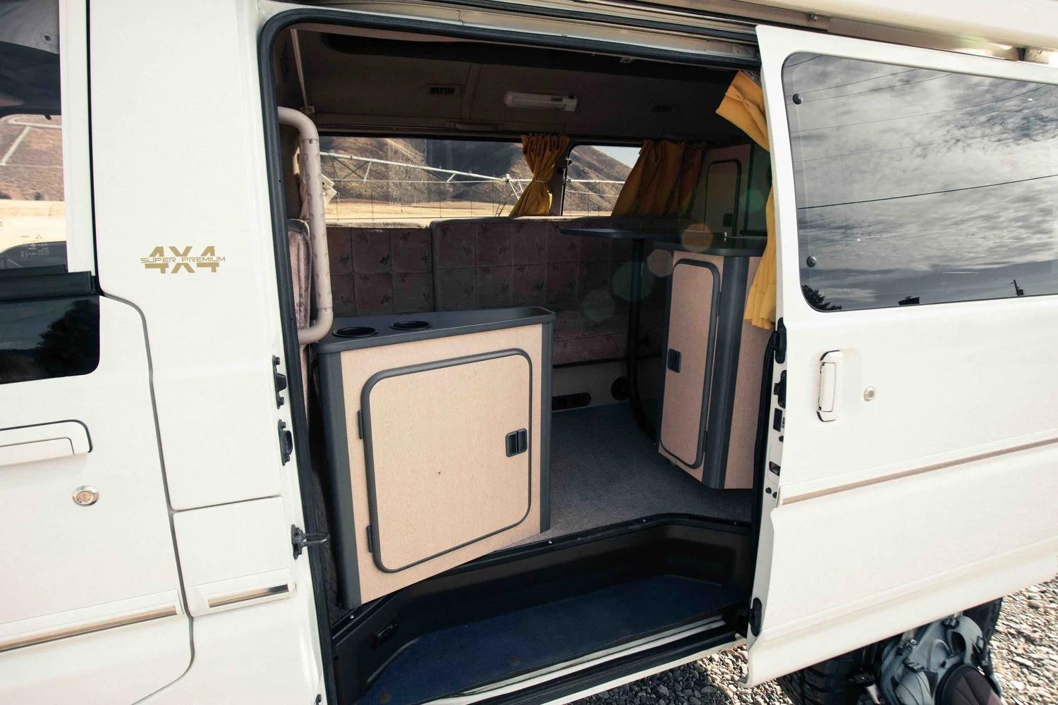 1993 Delica L300 Star Wagon Reimo