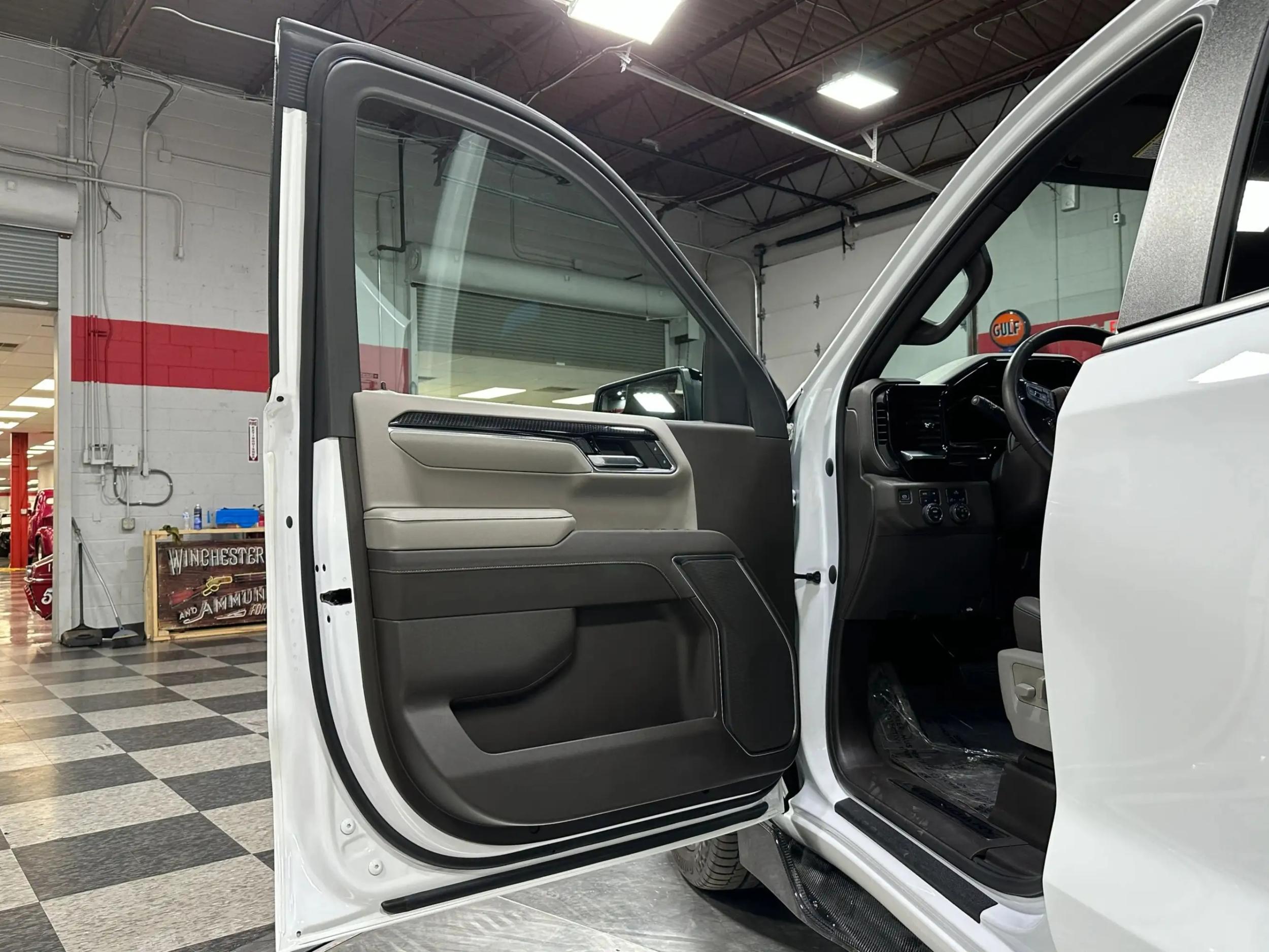 2023 Chevy Silverado 1500 RST Legendary #001