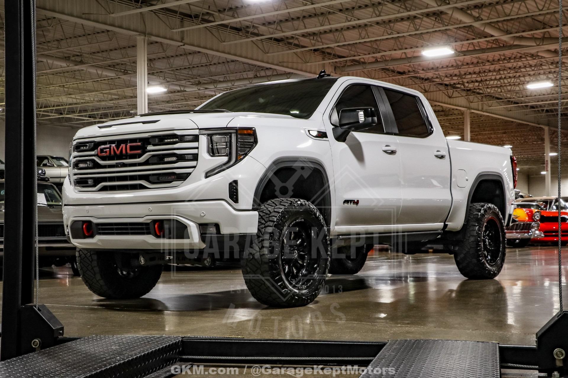 2023 GMC Sierra 1500 AT4